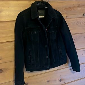 Levi’s Sherpa Trucker Jacket
